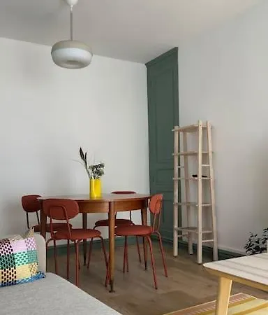 Au Coeur Du Centre Apartment